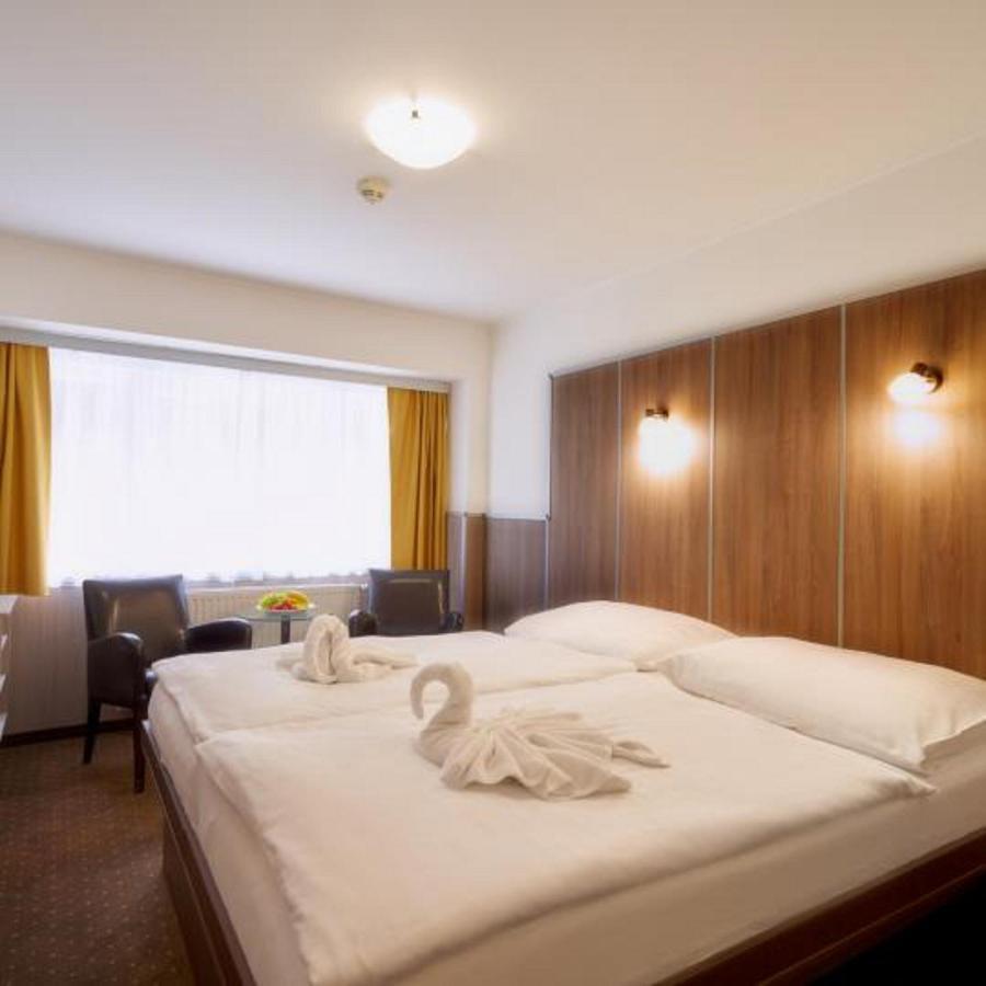 Wellness Hotel Green Paradise Brezova  Ngoại thất bức ảnh